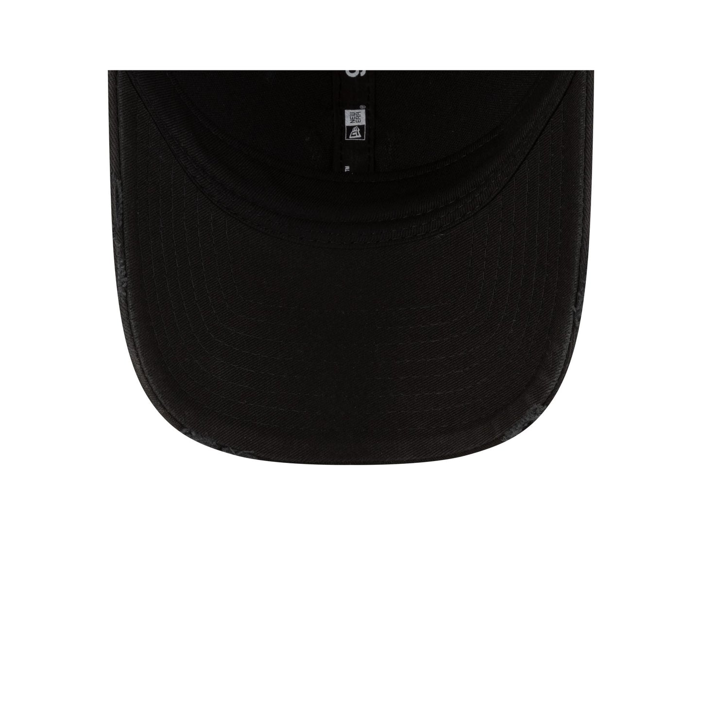 New York Yankees Distressed Black 9FORTY Adjustable Hat