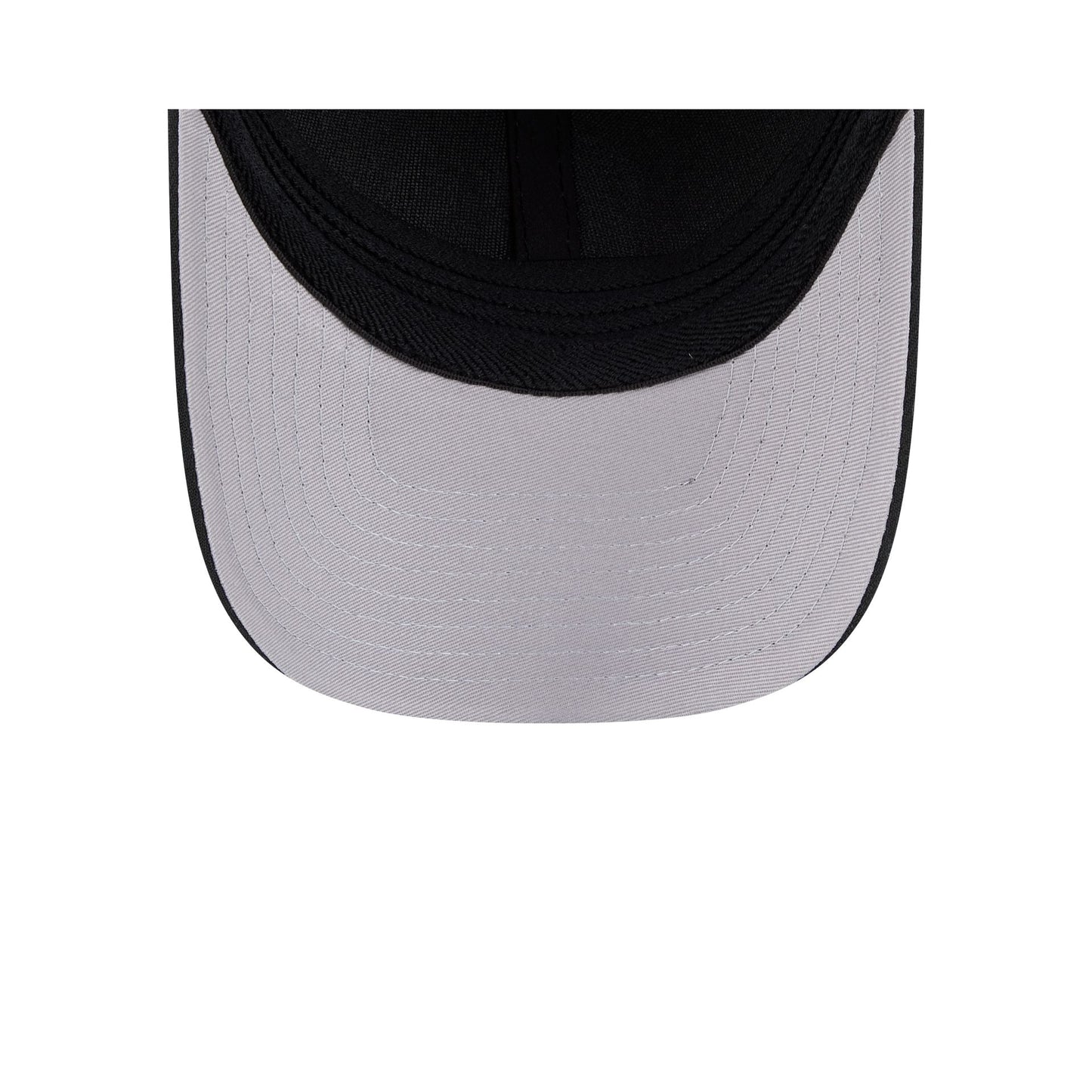 Athletics Black and White 39THIRTY M-Crown Stretch Fit Hat
