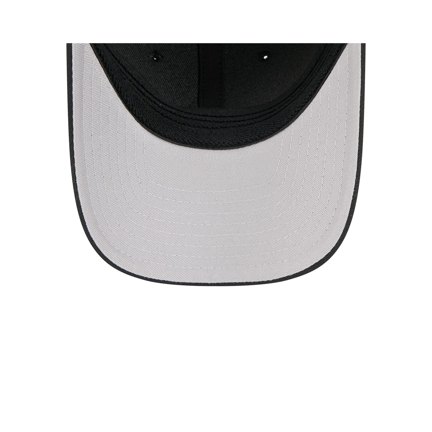 San Francisco Giants Black and White 39THIRTY M-Crown Stretch Fit Hat